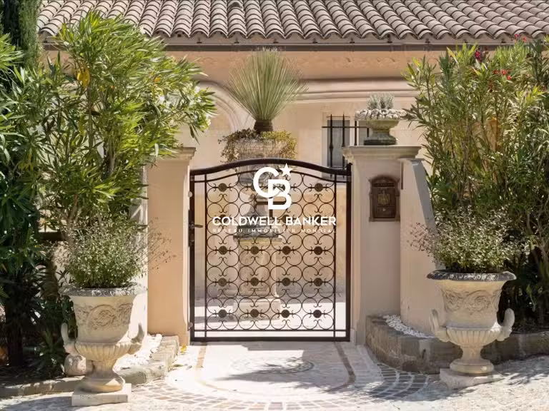 Villa La Croix-Valmer - 4 bedrooms - 180m²