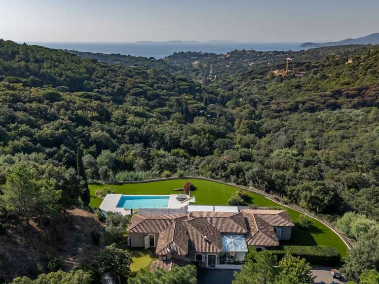 Villa with Sea view La Croix-Valmer - 5 bedrooms - 370m²