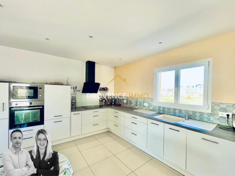 Maison La Fare-les-Oliviers - 4 chambres - 163m²
