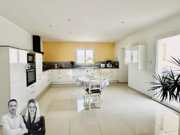 Maison La Fare-les-Oliviers - 4 chambres - 163m²