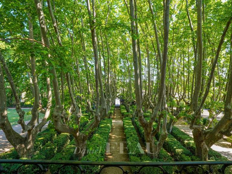 Maison La Fare-les-Oliviers - 9 chambres - 400m²