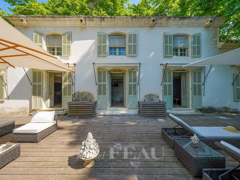 Maison La Fare-les-Oliviers - 9 chambres - 400m²