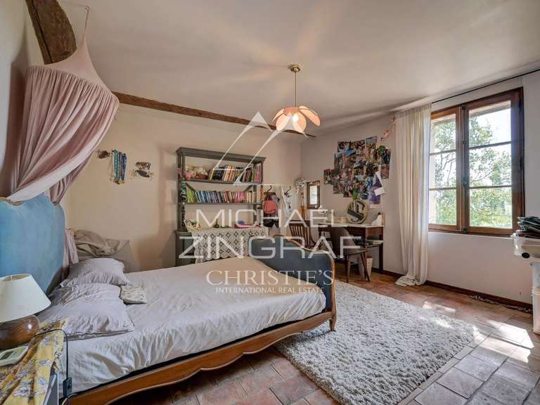 Maison La Fare-les-Oliviers - 9 chambres - 500m²