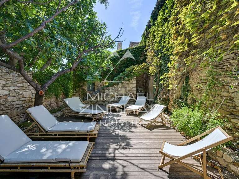 Maison La Fare-les-Oliviers - 9 chambres - 500m²