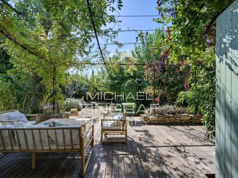 Maison La Fare-les-Oliviers - 9 chambres - 500m²