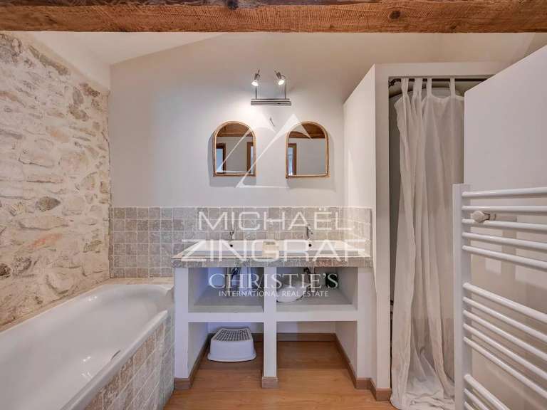 House La Fare-les-Oliviers - 9 bedrooms - 500m²