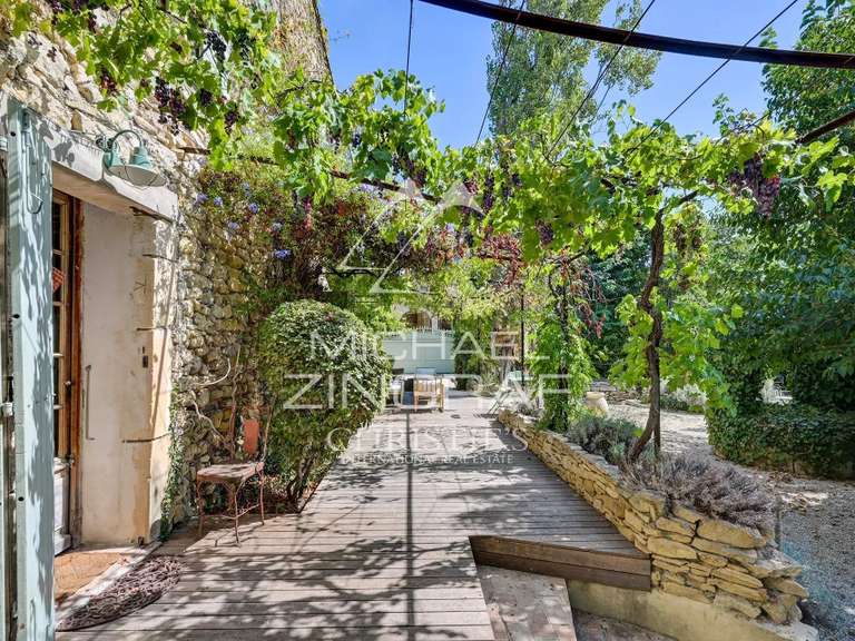 Maison La Fare-les-Oliviers - 9 chambres - 500m²