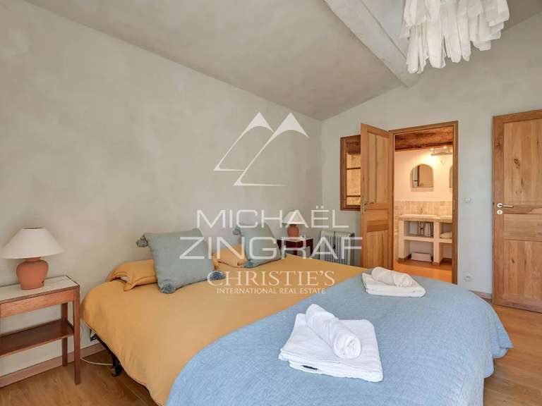 House La Fare-les-Oliviers - 9 bedrooms - 500m²