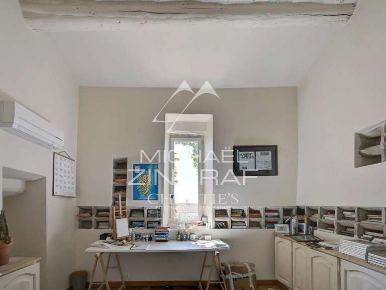 Maison La Fare-les-Oliviers - 9 chambres - 500m²