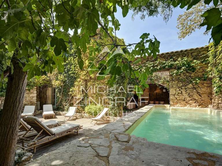 Maison La Fare-les-Oliviers - 9 chambres - 500m²