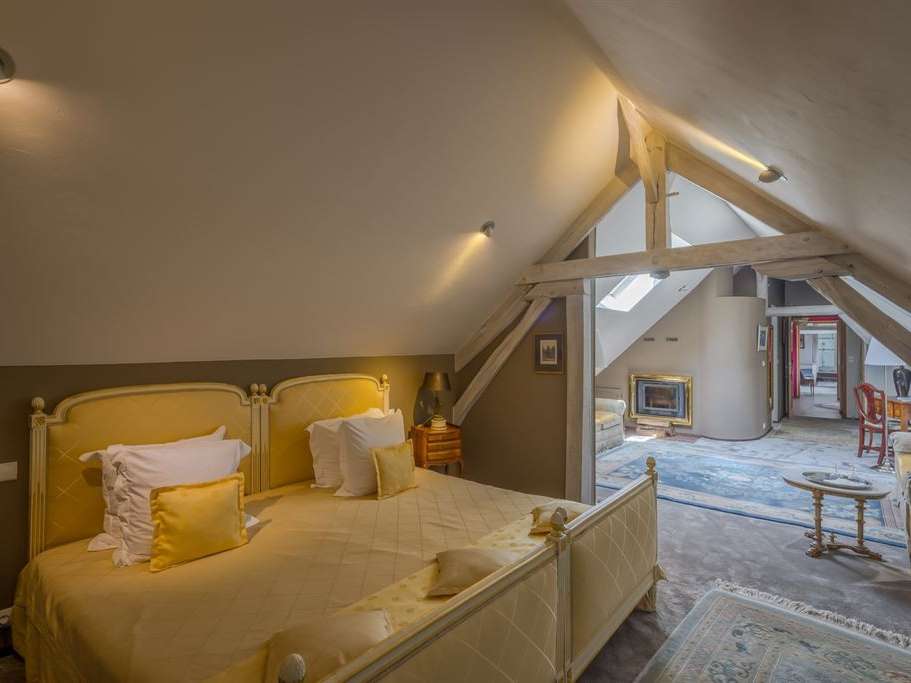 Castle La Ferrière-sur-Risle