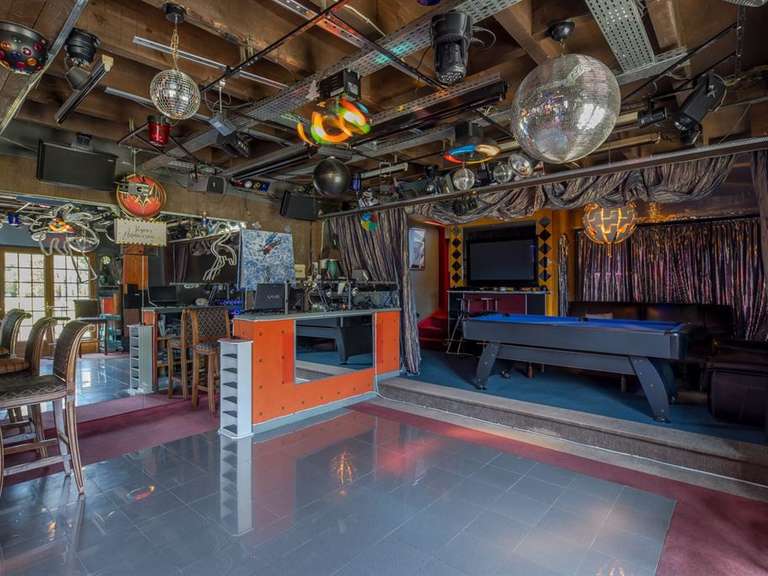 Château La Ferrière-sur-Risle - 9 chambres - 476m²