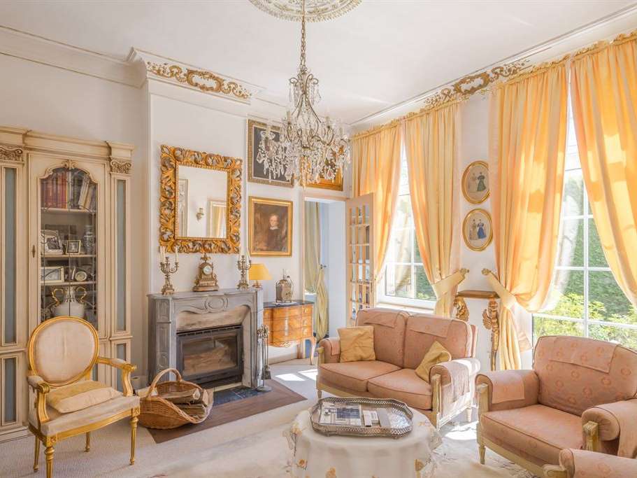 Castle La Ferrière-sur-Risle