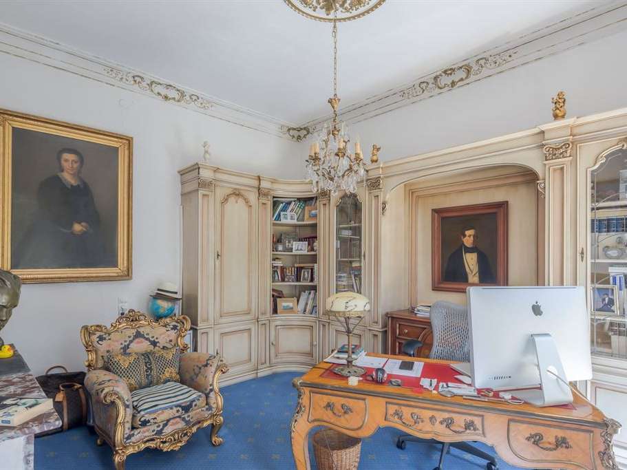 Castle La Ferrière-sur-Risle