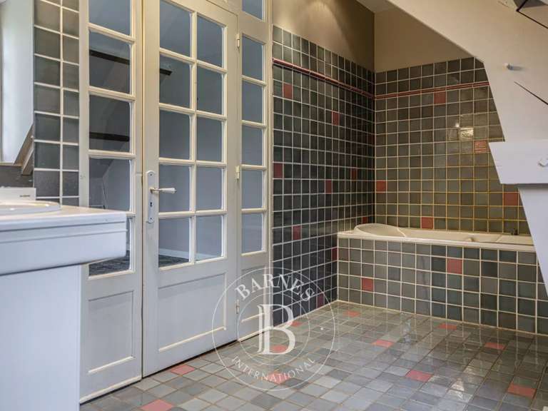 Propriété La Ferté-Saint-Aubin - 4 chambres - 236m²