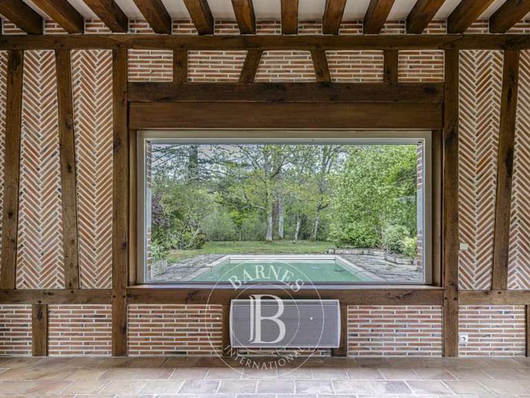 Propriété La Ferté-Saint-Aubin - 4 chambres - 236m²