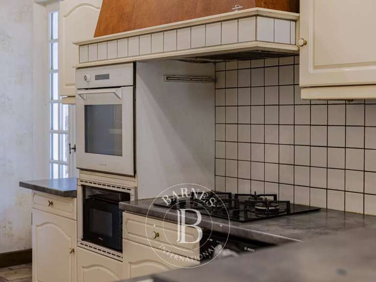 Propriété La Ferté-Saint-Aubin - 4 chambres - 236m²