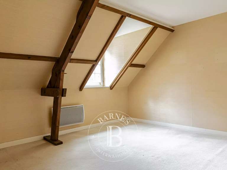 Propriété La Ferté-Saint-Aubin - 4 chambres - 236m²