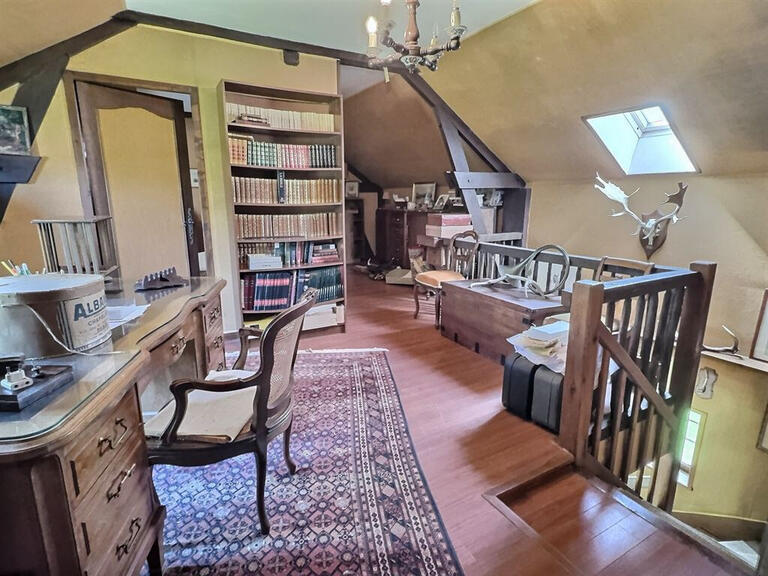 Maison La Ferté-Saint-Cyr - 4 chambres - 192m²