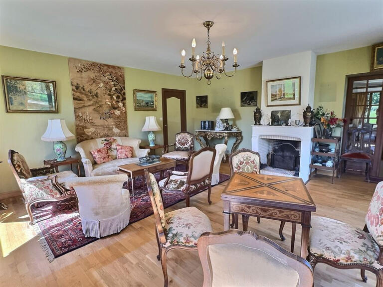 Maison La Ferté-Saint-Cyr - 4 chambres - 192m²