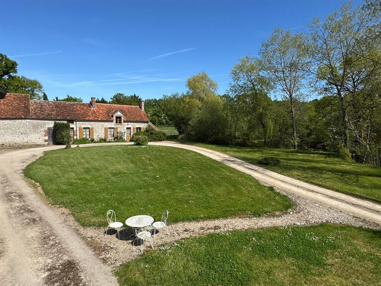 Maison La Ferté-Saint-Cyr - 4 chambres - 192m²