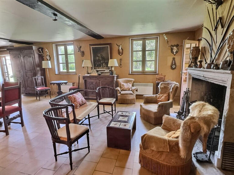 Maison La Ferté-Saint-Cyr - 4 chambres - 192m²