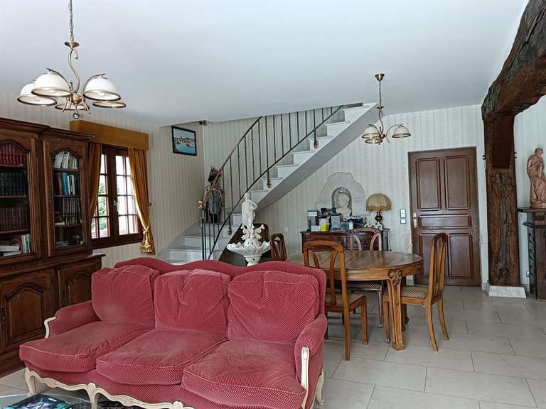 House La Ferté-Saint-Cyr - 3 bedrooms - 343m²