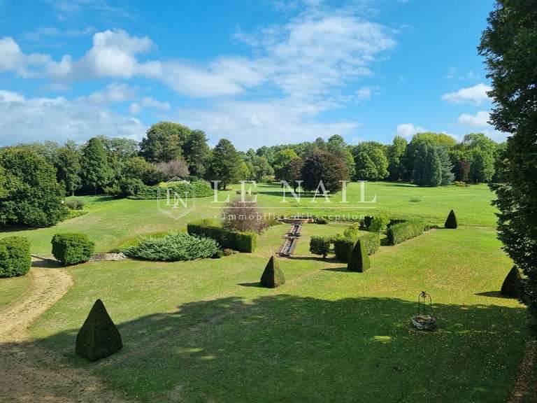 Castle La Flèche - 15 bedrooms - 420m²