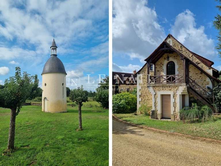 Castle La Flèche - 15 bedrooms - 420m²