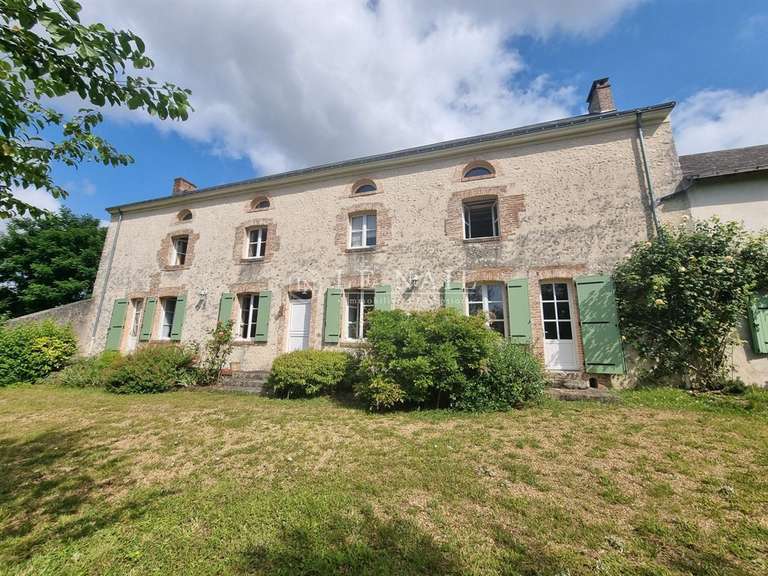 Propriété La Flèche - 6 chambres - 330m²