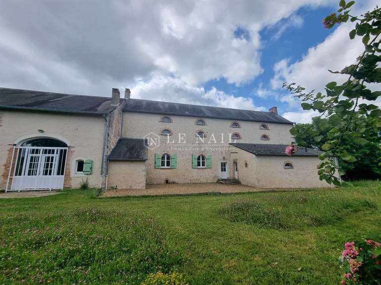 Propriété La Flèche - 6 chambres - 330m²