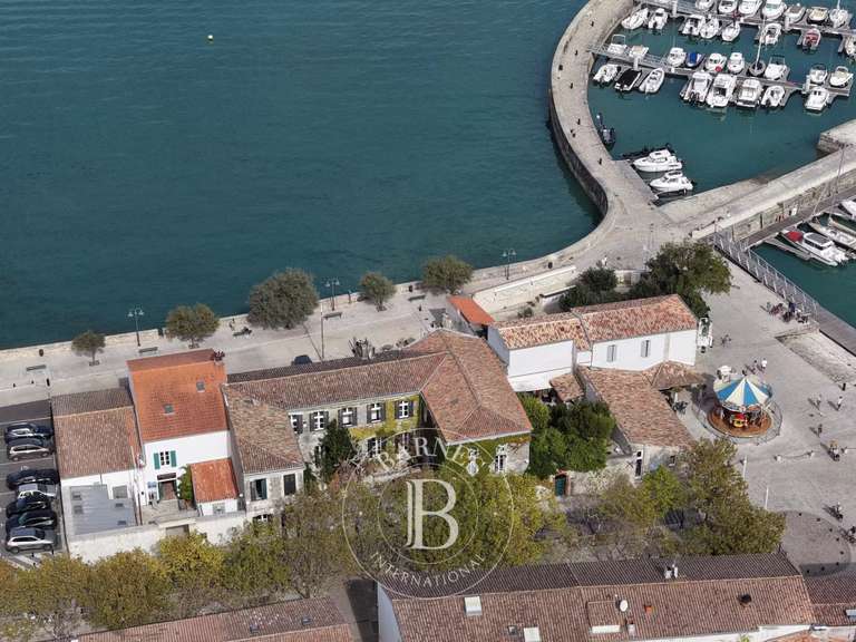 Hôtel particulier avec Vue sur mer La Flotte - 620m²