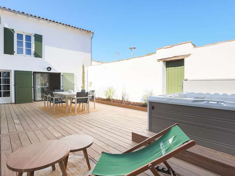 Maison La Flotte - 5 chambres - 169m²
