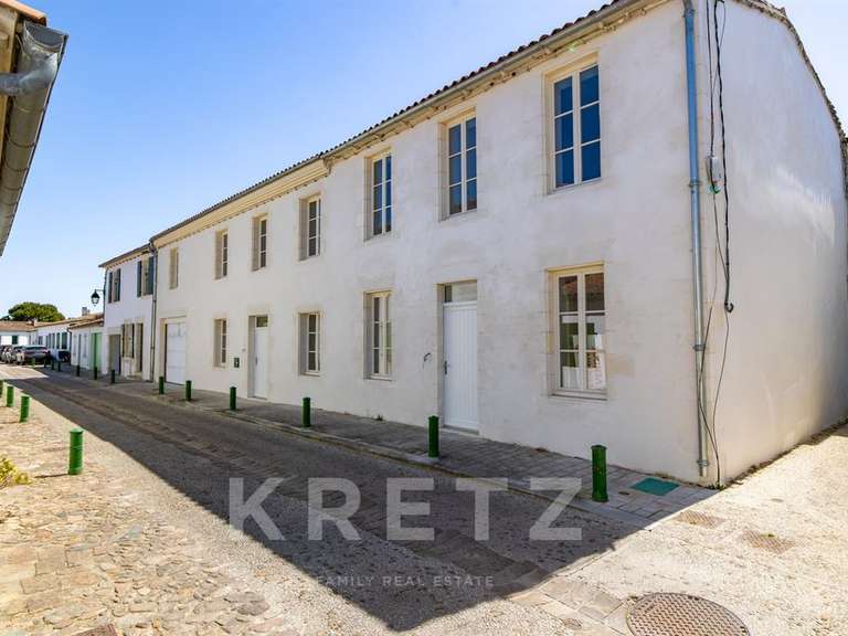 Maison La Flotte - 4 chambres - 397m²