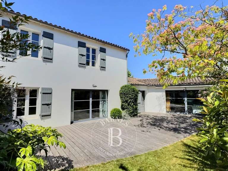 Maison La Flotte - 6 chambres - 210m²