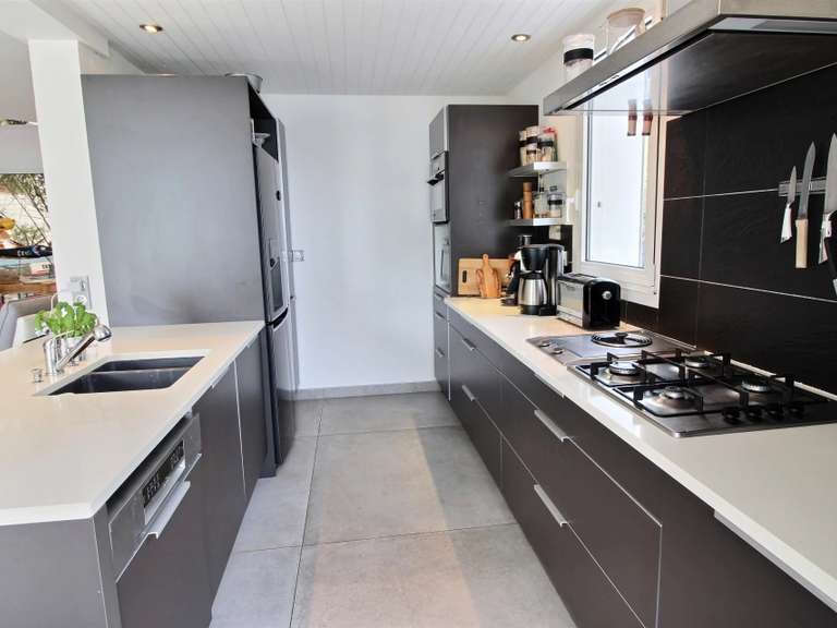 Maison La Flotte - 4 chambres - 199m²