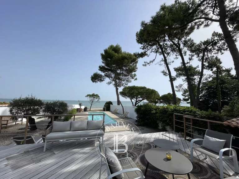 Maison La Flotte - 4 chambres - 199m²