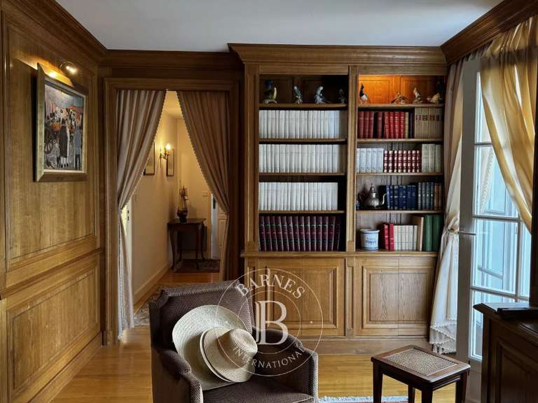 Maison La Flotte - 4 chambres - 232m²