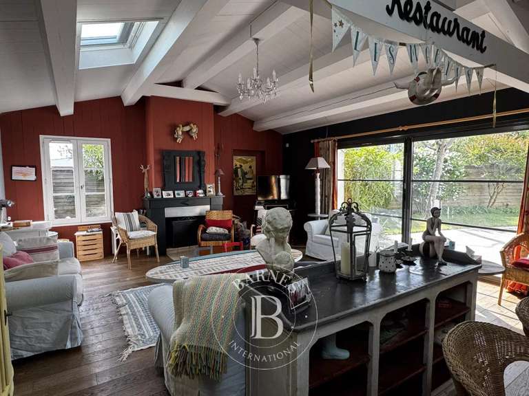 Maison La Flotte - 6 chambres - 210m²
