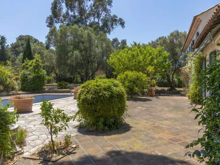 Maison La Garde