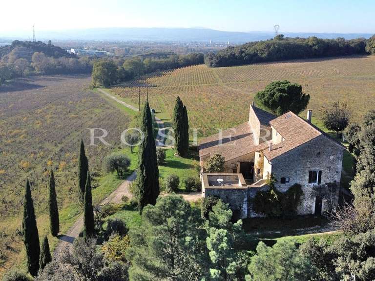 Maison La Garde-Adhémar - 4 chambres - 250m²