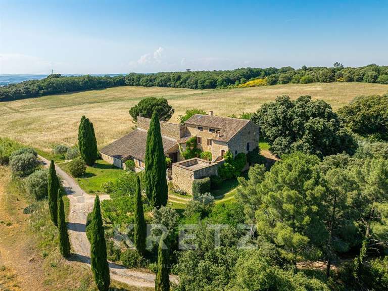 Maison La Garde-Adhémar - 4 chambres - 250m²