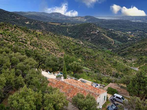 Maison La Garde-Freinet - 6 chambres - 190m²