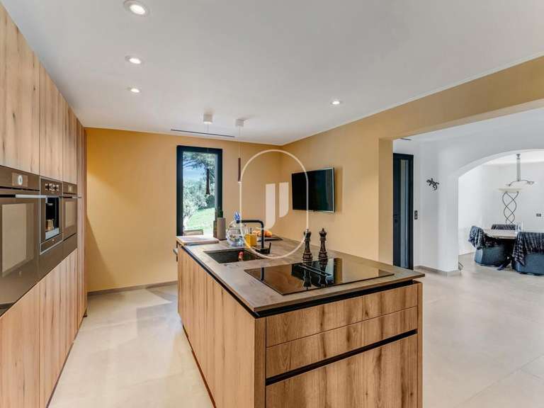 Maison La Garde-Freinet - 3 chambres - 200m²