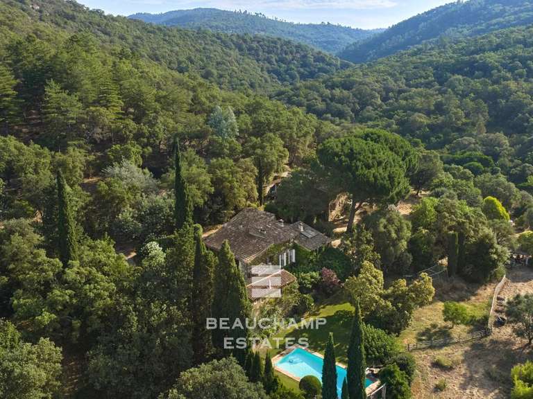 Maison La Garde-Freinet - 9 chambres - 542m²