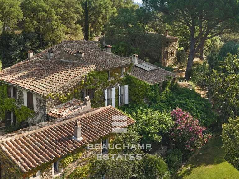 Maison La Garde-Freinet - 9 chambres - 542m²