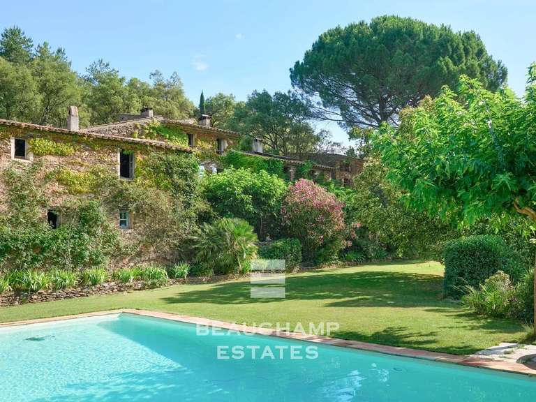 Maison La Garde-Freinet - 9 chambres - 542m²