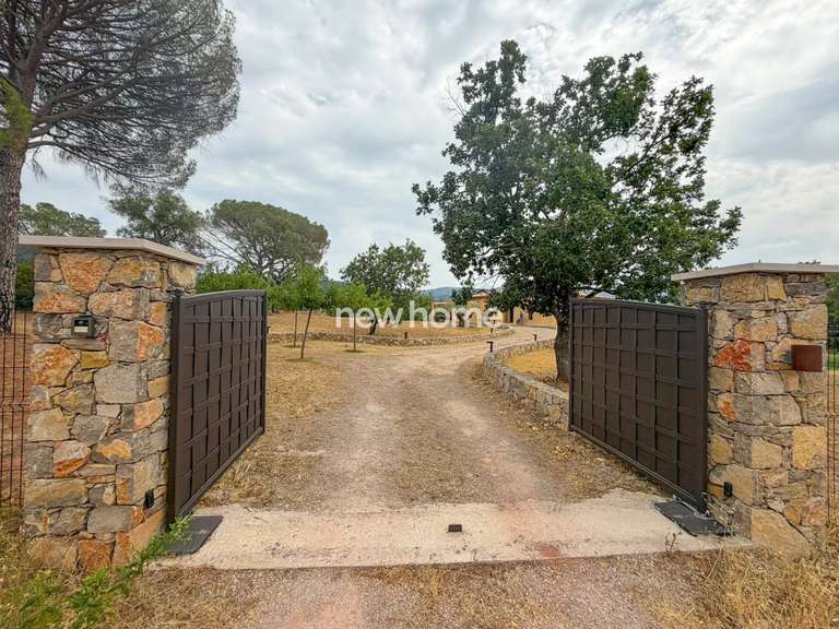 Maison La Garde-Freinet - 3 chambres - 200m²