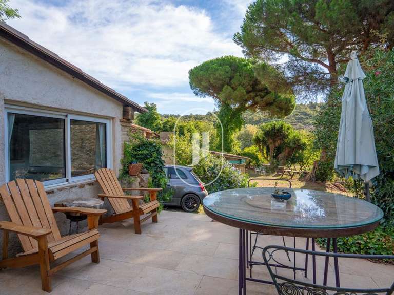 Maison La Garde-Freinet - 5 chambres - 125m²