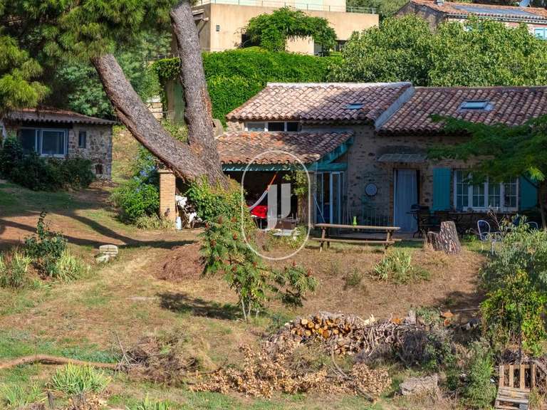 Maison La Garde-Freinet - 5 chambres - 125m²
